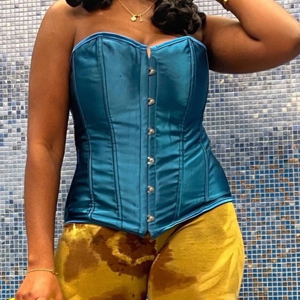 Super cute Corset!